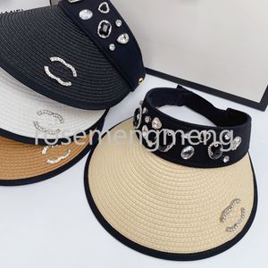 Designer di donne Crystal Brand Letter Cappello Paglie Cappello Cappello Top Sun Cappello invertito Triangolo Cappello a maglia Cap Men Donna Cappelli larghi Cappelli estivi Cappelli da spiaggia per esterni Cappelli da spiaggia