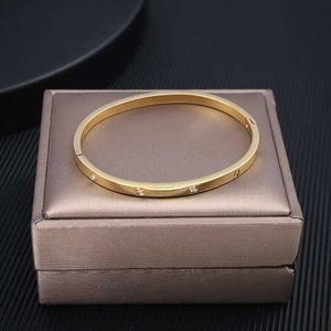 Designer Trend Fashionable Luxury Carter Ten Diamond Titanium Steel Bracelet Wind 18k Gold Inlaid Non fading Womens QOT8