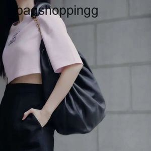 Mädchen Frauen Kuhläden Schulterkette Einkaufstasche 2024 Müll Spanien Falten Weiche neue Squeeze Unterarm Totes Designer -Taschen Handtaschen Crossbody Zxm0