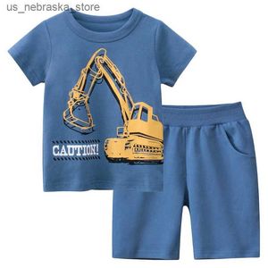 T-Shirts Cartoon Excavator Jungen Sets 2024 Sommer New Childrens Clothing Fashion Kurzarm Baumwolltimen + Sport Shorts Kid Outfit 2pcs Q240418