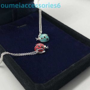 2024 مصمم العلامة التجارية الفاخرة قلادات المجوهرات S925 Sterling Silver Womens Blue Red Sex