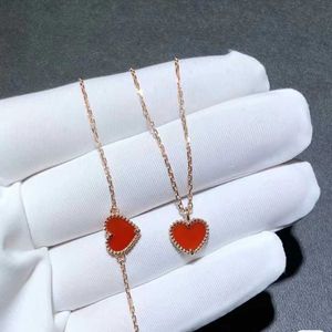 Designer Brand Gloden Van Love Necklace Womens Heart Peach Armband Collar Chain Thicked Plating 18K Rose Gold Red Jade Marrow