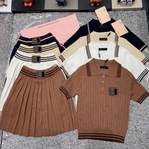 Miu besticktes Kleid Sommer Polo Shirt Strick kurzärmelig T-Shirt Fashion Mini Kleider Designer-Shirts College Sty