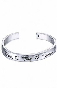 Bracelete de fofinho novo com carta inspiradora de pulseira de bracelete gravada exclusiva para amigos Forever Silver Charms 2016 CHA2833365