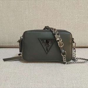 Designer de bolsa Hot Salking 50% Off Saco de ombro Gus Padrão de couro Cor pequena Câmera de bolsa quadrada Cadeia única Crossbody feminino