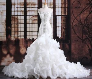 Klänningar lyxiga kristaller sjöjungfru bröllopsklänningar dyra brud vestido de noiva mantel de mariage vestido de noiva curto anpassa weddin