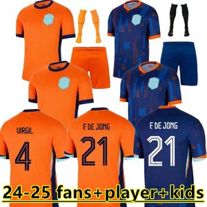 24 25 Paesi Bassi Memphis European Holland Club Soccer Jersey 2024 Euro Cup 2025 Shirt da calcio della squadra nazionale olandese Kit per bambini Kit completo messo a casa via Memphis Xavi Gakpo 8