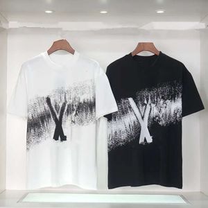 同じファッションブランドのアルファベット印刷綿デザイナー男性女性ファッションストリートウェアヒップホップメンズカジュアルトップTシャツを持つ夏のインターネットセレブ