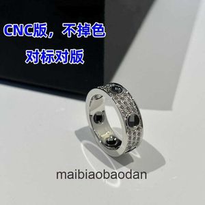 Дизайнерские ювелирные кольца высокого класса для женского картера V Gold Black Nail Full Diamond Ring