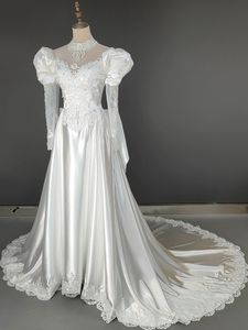 2024 Elegante Satinkirche Hochzeitskleid Vintage Perlen Perlen Ruch eine Linie Hochzeitsbrautkleider Arabisch Dubai Sweep Zug Spitze Plus Größe Hochzeitskleid Brautkleider