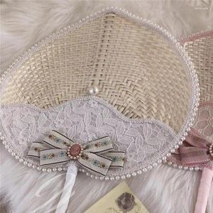 Decorative Figurines Korean Fringe Fan Handwoven Dandelion Crafts Retro Pink Lace Wrapped Edge Cute Flower Beads Handle Home Decoration Gift