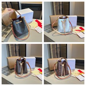 Neonoe bb дизайнерские сумки плечо для перекрестного кулака сумка черная белая роскошная сумочка Женщины кошельки дизайнерские рюкзак Lady Budte Buckte Buckte Пляжная сумка для шнурки кошельки для шнурки