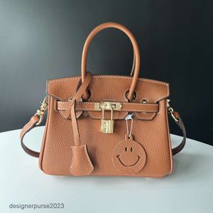 Cowhide Tote Handbag Strap 2024 Bag Quality Shoulder Designer One Bags Cross Lady Long Leather High Women's Fashion ClassicハンドバッグCO9D