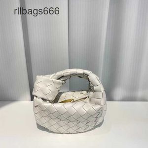 Väskor Fashion Bag Purse Tote 2024 Handheld Bottegs unika mångsidig sötnos Jodie lyxvävd mini lyx liten tjej jodies klassisk venata tjej knut vår ko2f