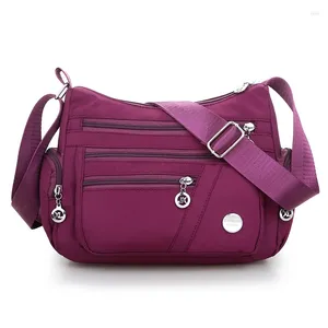 Förvaringspåsar kapacitet resor crossbody väska för kvinnor nylon axelväska rymlig stor lätt messenger satchel