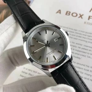 Relógios de pulso para homens 2024 Mens relógios Três agulhas quartzo assistem de alta qualidade Luxo de luxo Relógio Acessórios de moda de silicium Aço e cinta de couro