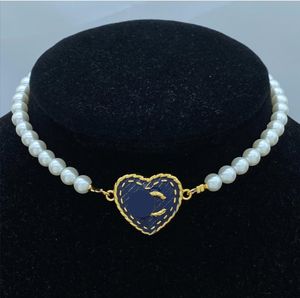 Collane a pendente 20 Stili tra cui scegliere: collane di perle alla moda e eleganti europee e americane, versatili per le vendite dirette