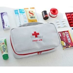 HDKY FIRST AID Supply First Aid Kit Empty Stor bärbar utomhusöverlevnad Katastrof jordbävning Emergency Väskor Big Capacity Home/Car Medical Package D240419