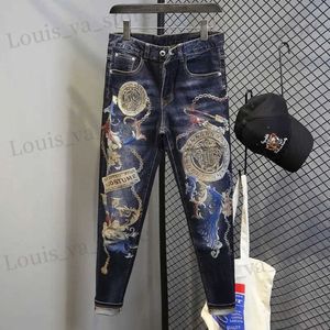 Mäns jeans avsmalnande grafiska jeans för män med tryck Hip Hop Motorcykel Mens Cowboy Pants Boot Cut Summer High Quality Straight XS Byxor T240419