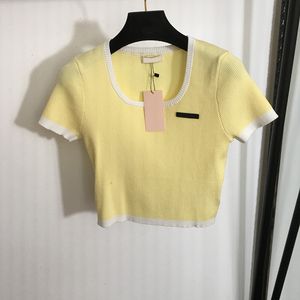 Summer Knit T Shirt kvinnliga korta tees klassiska smala kamisoler 4 färger Elegant charm toppar lyxiga ull tees
