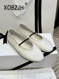 Designer de sapatos casuais para mulheres 2024 Balé de couro Luxurro preto de alta qualidade Mary Janes Ballerina Mulher confortável