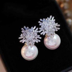 Brincos imitação Brincos de pérolas Mulheres moda Floco de neve Brincos de cristal Charme Jóias de zircão Brincos fofos Melhor opção para presente de casal 230831