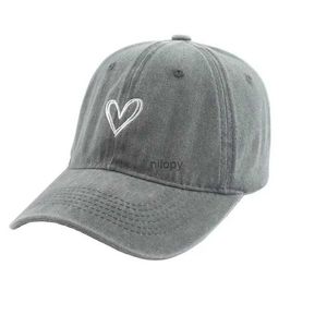 Ball Caps Fashion Outdoor Sport Baseball Caps dla mężczyzn Kobiety Love Heart Hafting Cap Umyj bawełniany tata kapelusz