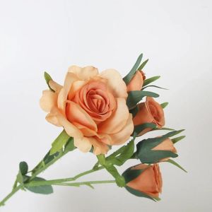 Dekorativa blommor Simulerade rosen Artificiella vackra knoppar för hembröllop rosor dekoration gul falsk blomma bukett fall