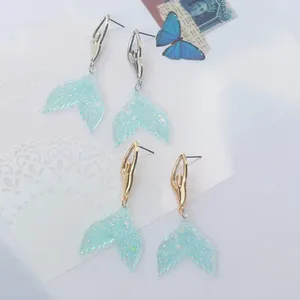 Orecchini per borchie 2024 Design Mermaid Fish Tail for Women Cute Resin Gold Color Ear Party Gioielli Accessori regalo.