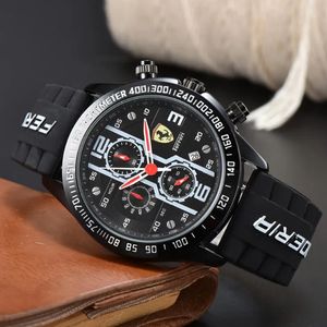 Ferrar -handledsklockor för män 2024 Nya herrklockor Alla Dial Work Quartz Watch High Quality Top Luxury Brand Chronograph Clock Fashion Rubber Belt Type Dhgate