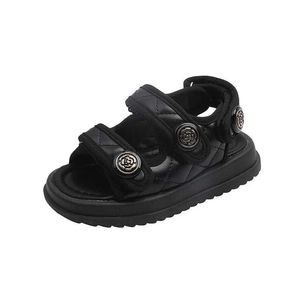 Sandals 2023 Children Summer Sandals Chic Girls Casual Sandals Solid Black Kids Fashion Princess Japanese Style Classic Flowers Buckle 240419