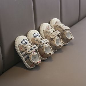 디자이너 어린이 신발 유아 여자 소년 운동화 격자 무늬의 통기성 아이 테니스 패션 작은 아기 신발