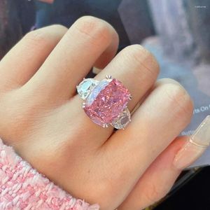 Cluster Rings Radiant Cutting Bling Pink Crystal Quartz 5A Zircon Diamonds Gemstones For Women Wedding Engagement Bands Jewelry Gifts