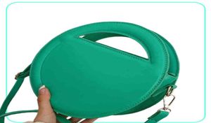 2022 Spring T Family Round Bag Fashion Single One Counter Sliagonal Straddle Women039s المحافظ للسيدات الفاخرة H5386429038