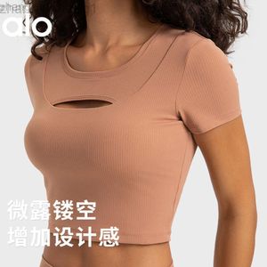 Desginer Alooo Yoga Top Shirt Clothe Short Woman Alohollow Out Sports Tshirt for Women with Chest Cushion Stereoscopic Slim Fit Short Sleeve Stripped Rib Fitness Sui