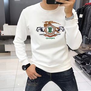 Designers New Autumn and Winter High-end Hot Diamond Hoodie For Men's Round Neck Trendy Casual Long Sleeved T-shirt med en bas nr.8SS