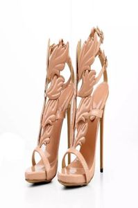 2019 Golden Metal Wings Leaf Strappy Sandal Gold High Heels Buty Kobiety metaliczne skrzydlowane sandały7297932