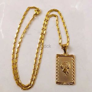 Hänghalsband titan med 18k guld geo blommig halsband kvinnor rostfritt stål smycken runnings klänning hiphop sällsynt glam japan ins 240419