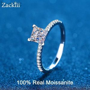 Solitaire Ring 1-2CT Princess Cut Moissanite Engagement Ring VVS Colorless Solitaire Diamond Promise Bridal Sets Ring For Women Wedding Jewelry d240419