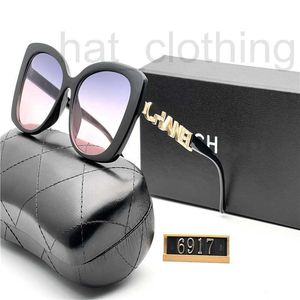 Solglasögon designer för kvinnor och män Ny modell Eyewear Special UV 400 Protection Letters Leg Double Beam Big Frame Outdoor Brands Design Overize 6917 C8NX