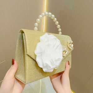 Abendtasche vielseitiges Kleid Abendessen Handtasche Blume glänzen eine Schulter -Kreuzkasse -Ketten -Tasche Frauen