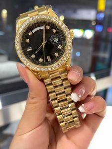 Crown Watch Gold 41mm Klasik Serisi Gündüz Tarihi Erkek İzle Ekran Takvim Kuvars Hareketi Çek kristal elmas Lüks Kristal ile Kutu 015