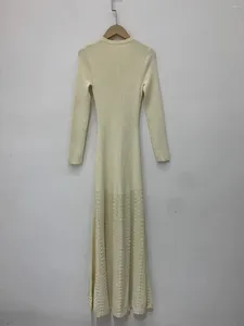 Sukienki swobodne wiosna 2024 Kobiety asymetryczna pojedyncza sukienka o jednoliciowa sukienka o szyku samica szlafrop
