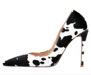 2022 Spring Autumn New Stiletto Sapatos Sexy High Heels Novel Cow Padrão de vaca Fashion Print Shoes Chemical Fiber Women039s Pu8608789