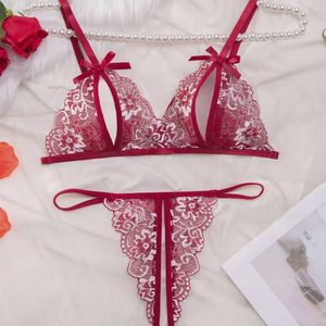 BRAS SETSEME SEÇİMLER YAPILIK SEÇİMİ 2 YARIM 2 YARATI Şeffaf İnce Stil Seksi Lingerie Süslü Dantel Nakış Güzel Sütun ve Külot Seti