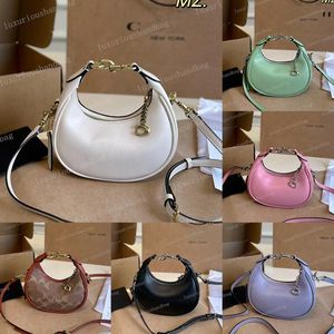 24 yeni çok renkli jonie çanta tasarımcısı lüks mini hilal çantası moda omuz çantası çapraz çanta makyaj çantası