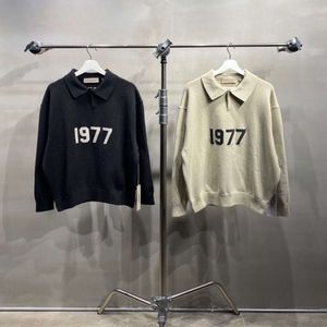 Projektant luksus 1977 Klasyczny modny wszechstronny, swobodny wygodny fg jeden guzik lapelowy polo 1977 haftowany sweter