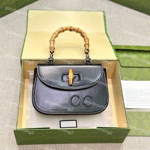 Bolsa de grife bolsa crossbody bambu handbag bolsa de luxo saco de couro de couro tutes de luxo clássico belo saco de ombro de alta qualidade letra grande carteira feminina