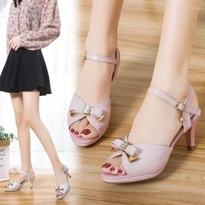 Dress Shoes 2024 Summer Elegant Woman Heeled Sandals Mid Heel Women Shoe Open Toe Bow Beading Wedding Sandal