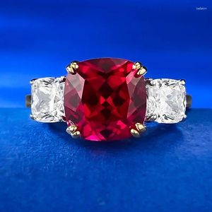 Anelli a grappolo Springlady 925 Sterling Silver 9 mm Ruby High Carbon Diamond Gemstone Ring per le donne Gioielli di fidanzamento del matrimonio